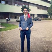 Insegnante laureato in filosofia, esperto di italiano, offre lezioni online e a Napoli, arricchite da metodologie innovative